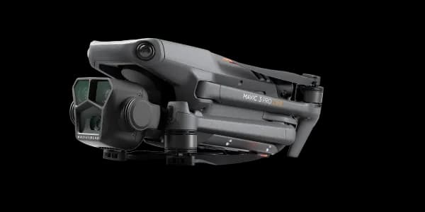 DJI Mavic 3 Pro view 4